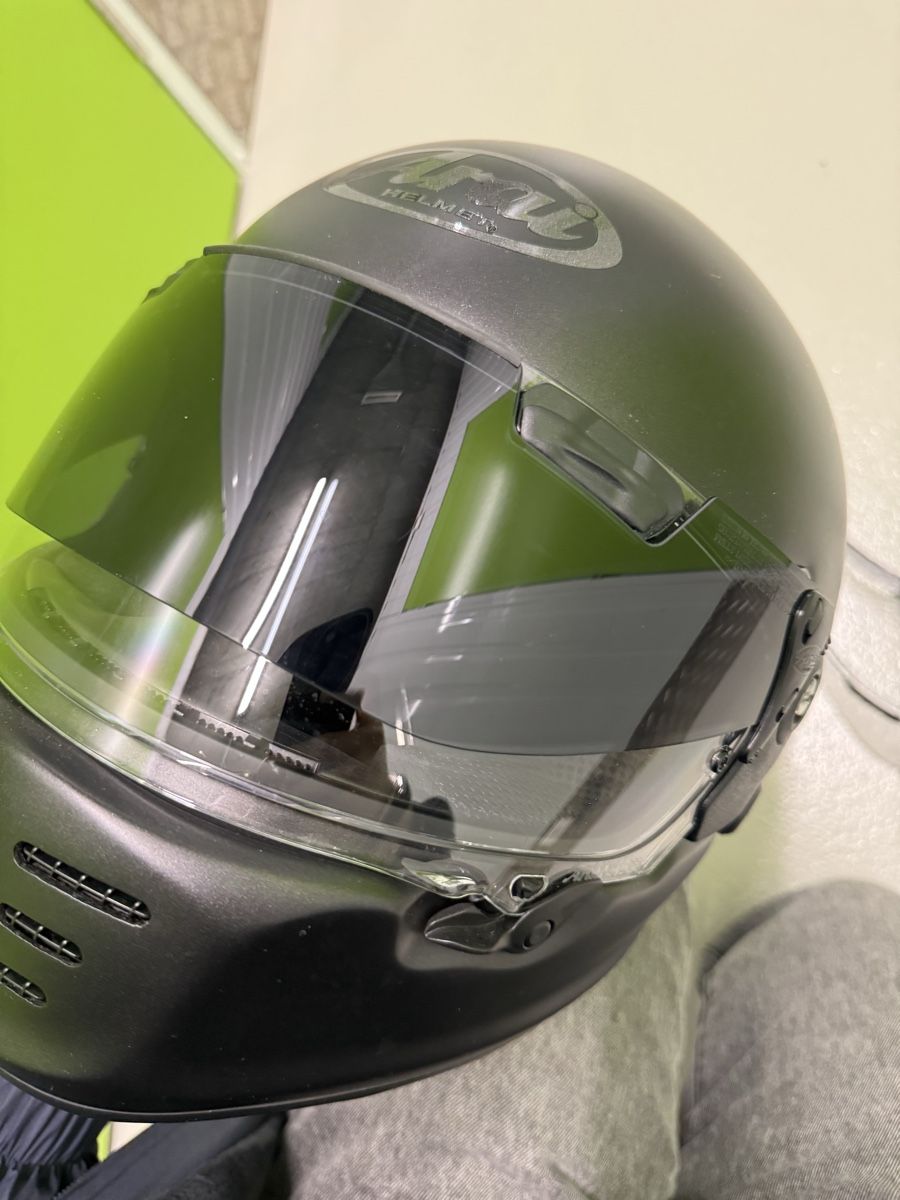 Arai Caschi & visiere: Arai Concept-X Motorcycle Helmet - Matte Black – Usato da Epalinges venduto da wil_f 4