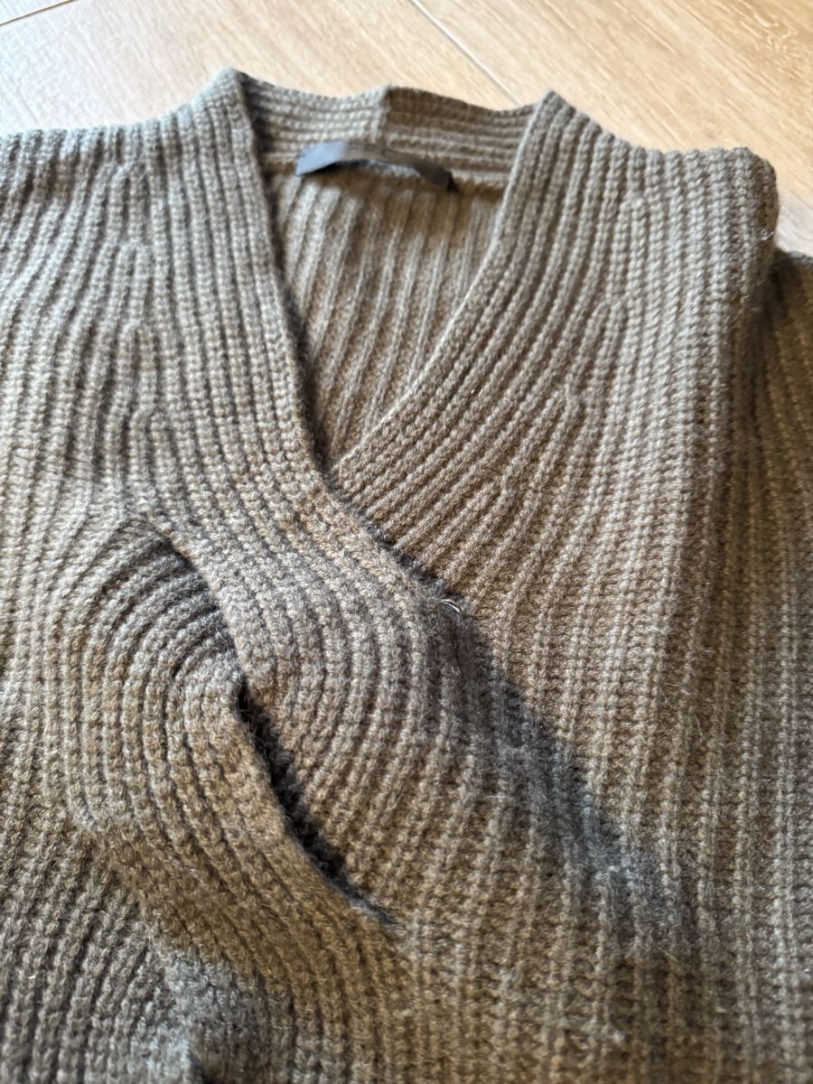 Pullover & Sweatshirts: ffc pulli khaki gr. s – Gebraucht aus Seengen von Shiara 1