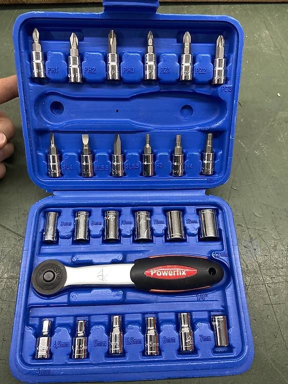 Tutti gli attrezzi: Powerfix schraub satz  – Usato da Würenlos venduto da isa_pt8p