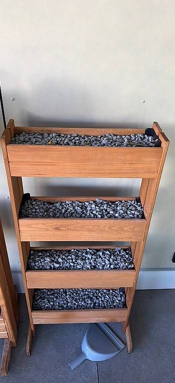 Blumentöpfe: Kleines Hochbeet aus Holz – Gebraucht aus Frick von Sandy_0610 1