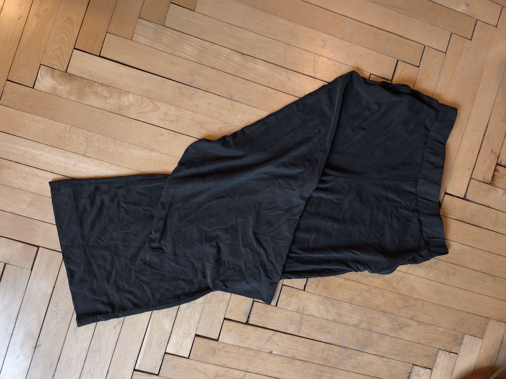 Monki Pantaloni: Hose (Culotte) – Nuovo (secondo la descrizione) da St. Gallen venduto da liamonmara