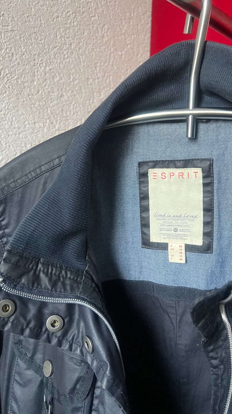 Esprit Giacche: Jacke von Esprit, Gr. 42, dunkelblau – Usato da Kehrsatz venduto da Louvitesse 7