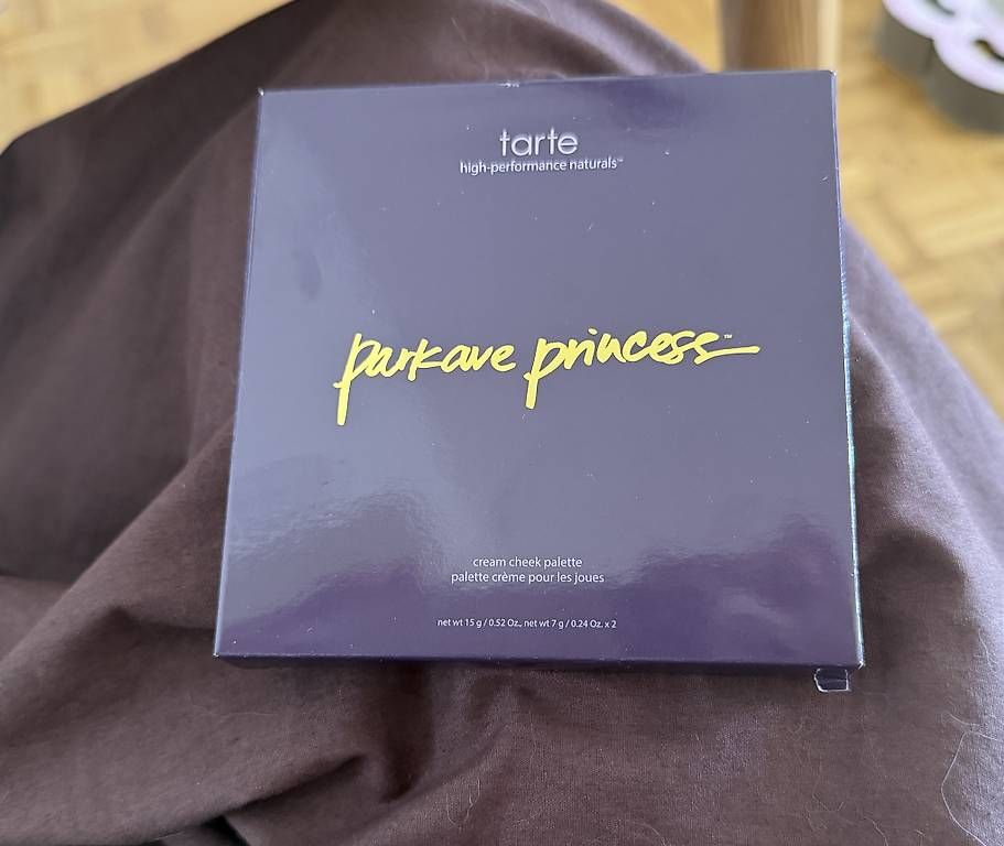Cappotti: PARKAVE PRINCESS PALETTE – Usato da Oberägeri venduto da ser_7lss
