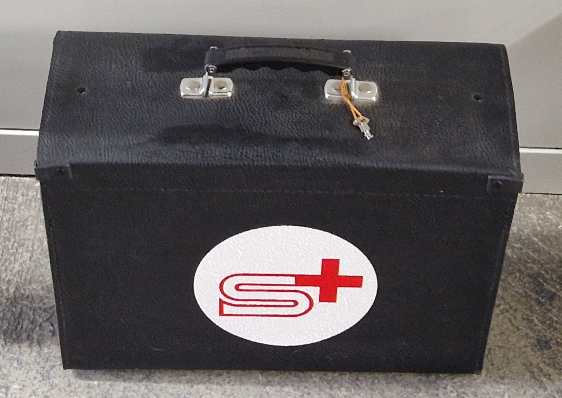 Kit di pronto soccorso: SANITÄTSKOFFER – Usato da Bilten venduto da Mic2022 7