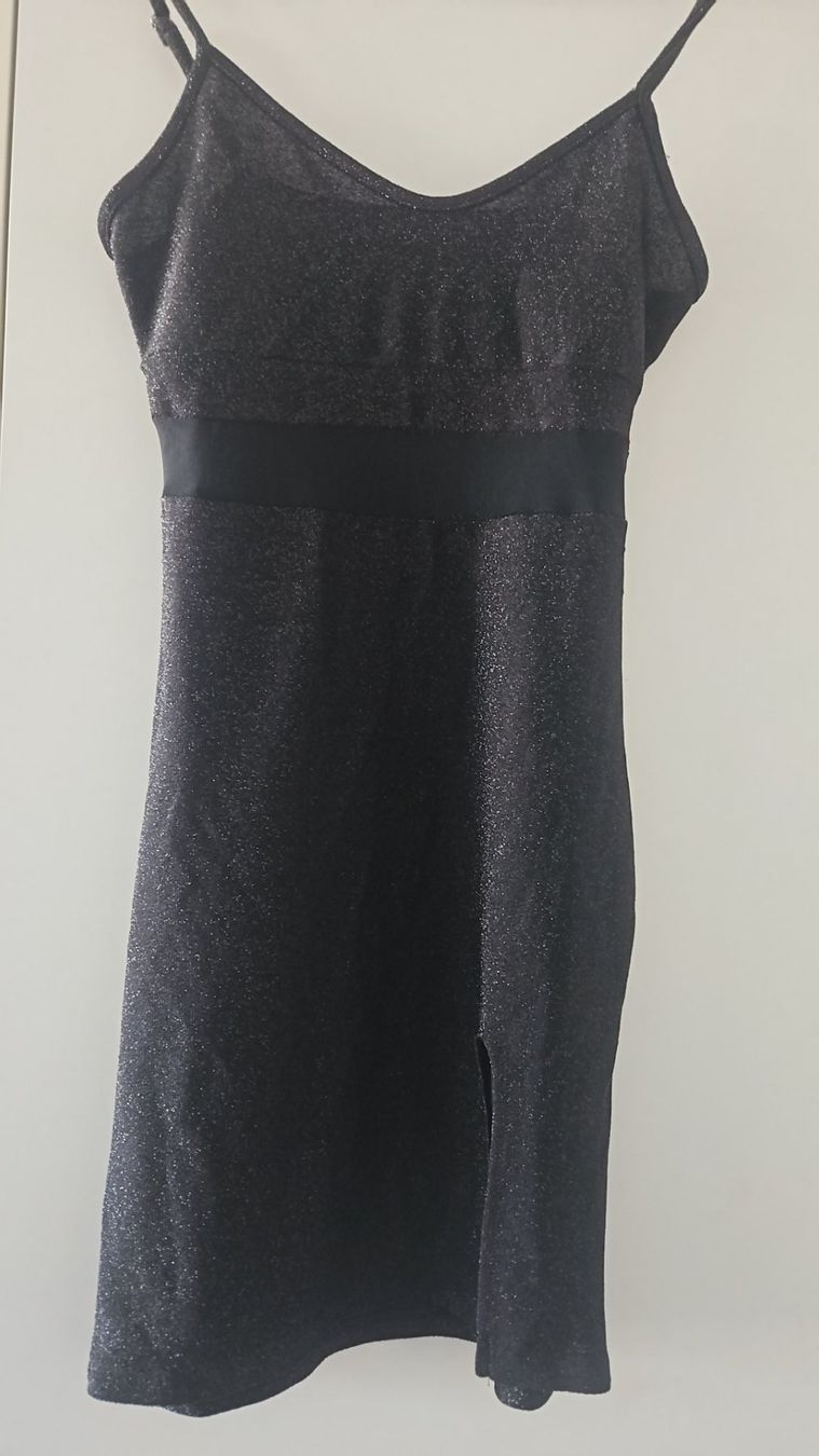 Robes: Schwarzes Kleid – D'occasion à Suhr par jes_rtc9