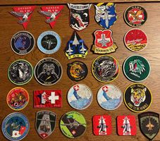Badges Forces Aériennes Suisses et étrangères