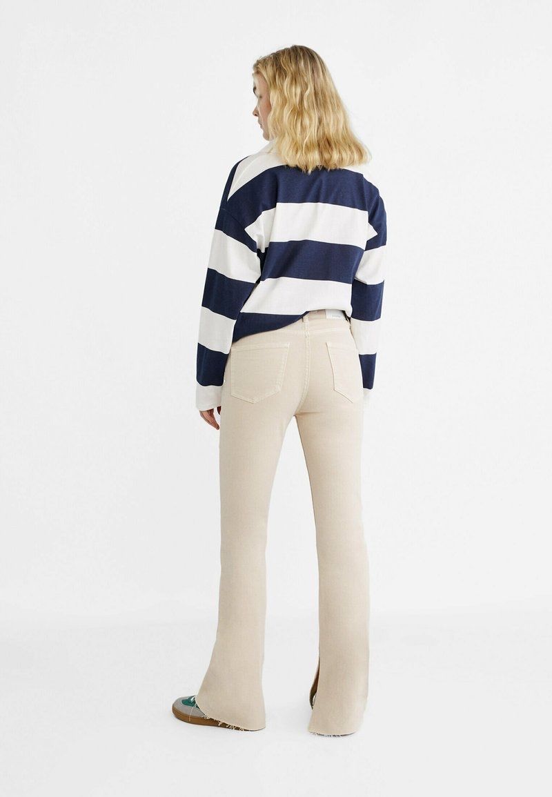 Jeans: Beige Flare jeans 38 NEW NP: 65.- – Nuovo (secondo la descrizione) da Horgen venduto da len_qjz9 2