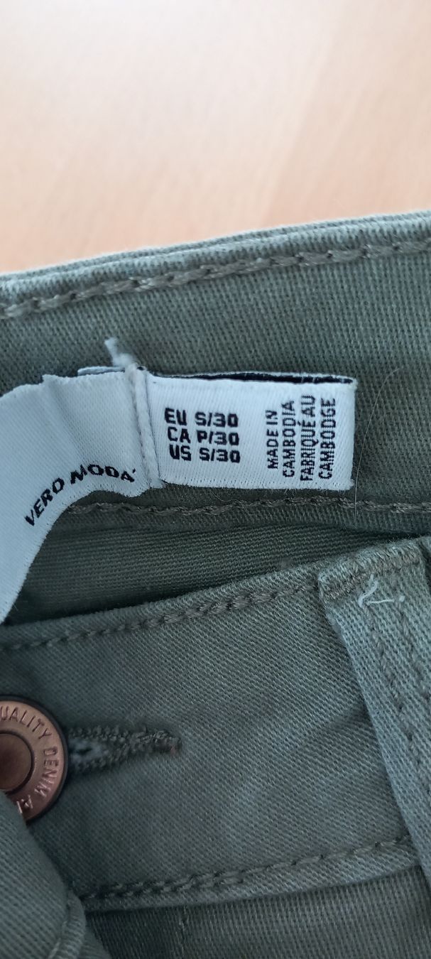 Vero Moda Pantaloni: Cargohose von Vero Moda S/30 – Usato da Eggersriet venduto da Taylorjam 2