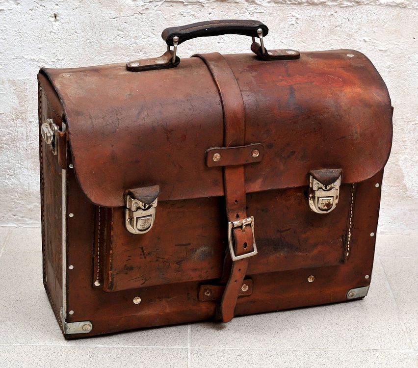 Leder Werkzeugtasche Werkzeugkoffer Industriedesign (Gebraucht) in ...