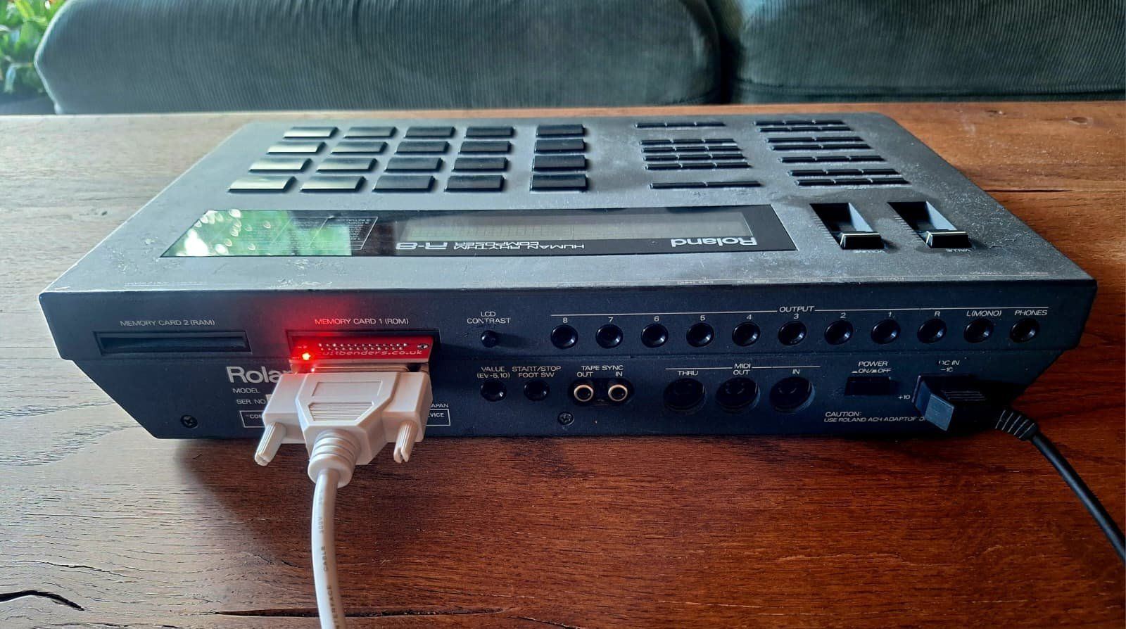 Roland Strumenti musicali: Roland R-8 + Circuitbending Module – Usato da Delémont venduto da PeragineC 2