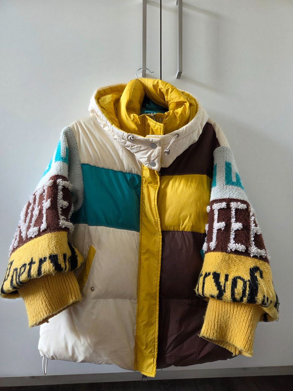 Giacche: Warme und auffällige Winterjacke in Oversize-Stil – Usato da Wittnau venduto da nat_lby6 1
