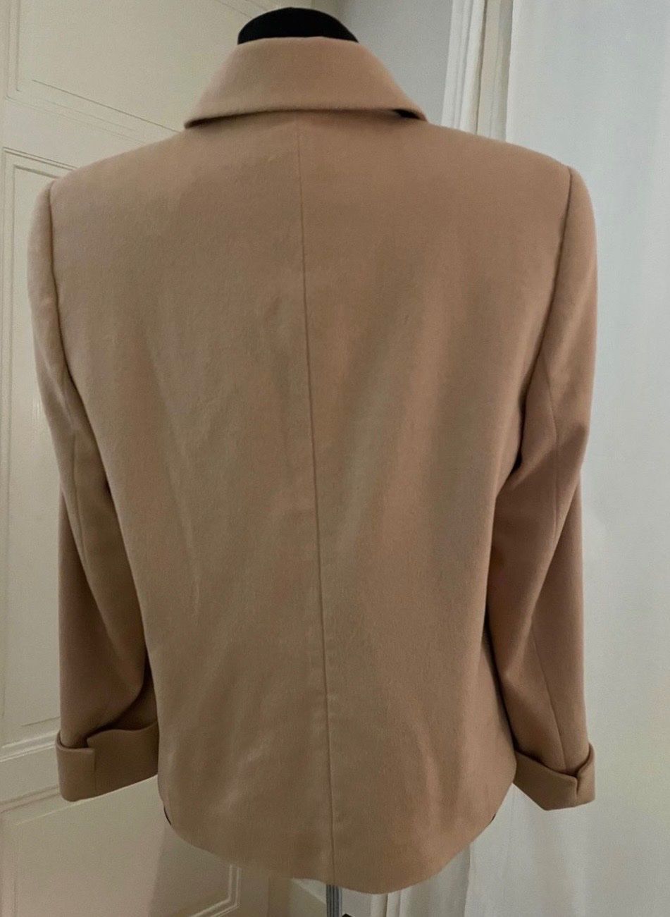 Escada Giacche: ESCADA cashmere blazer – Usato da Weisslingen venduto da Spiegelbild0 4