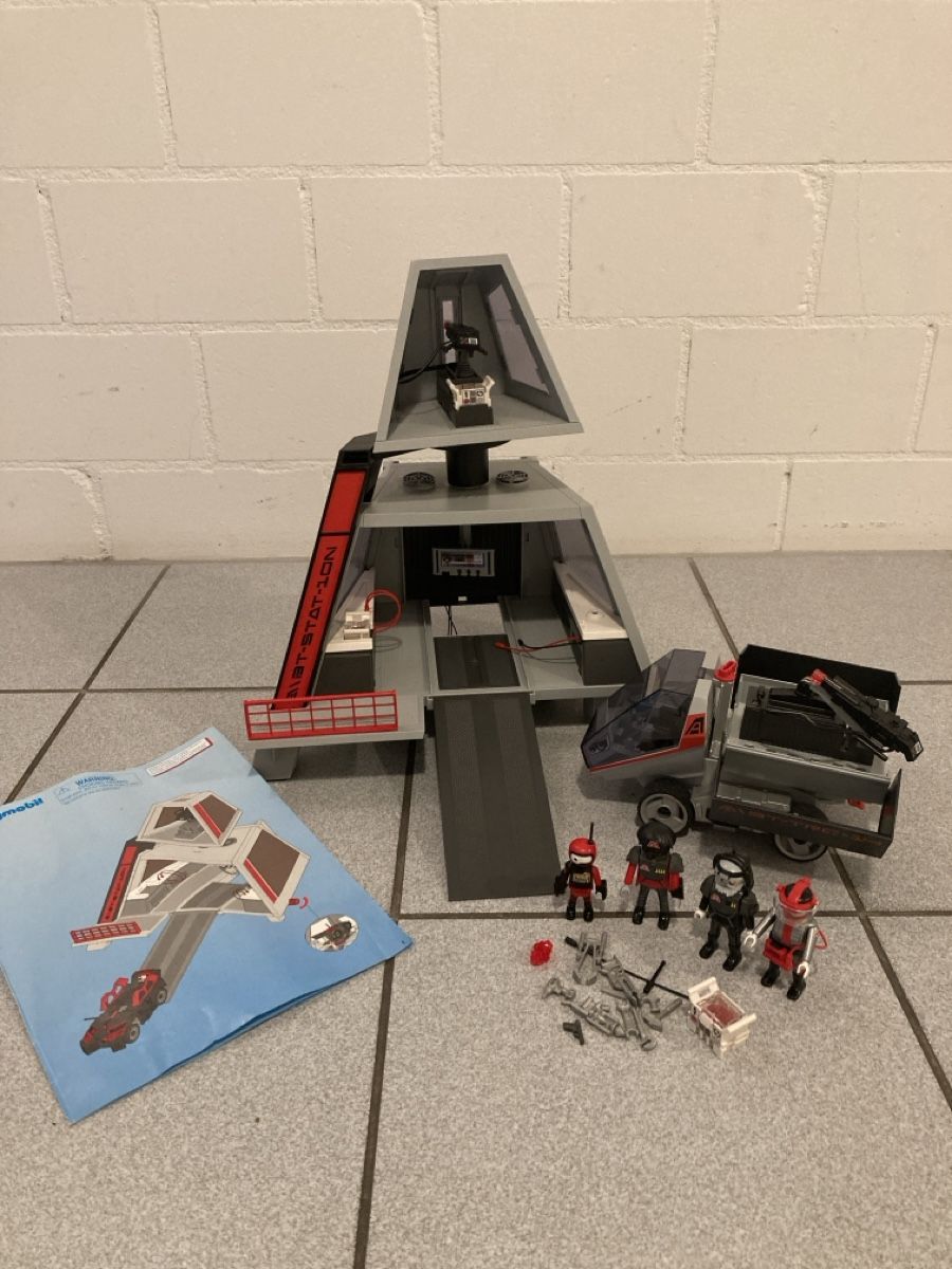 Playmobil Giocattoli: Playmobil Raumstation – Usato da Oberuzwil venduto da Australien2005