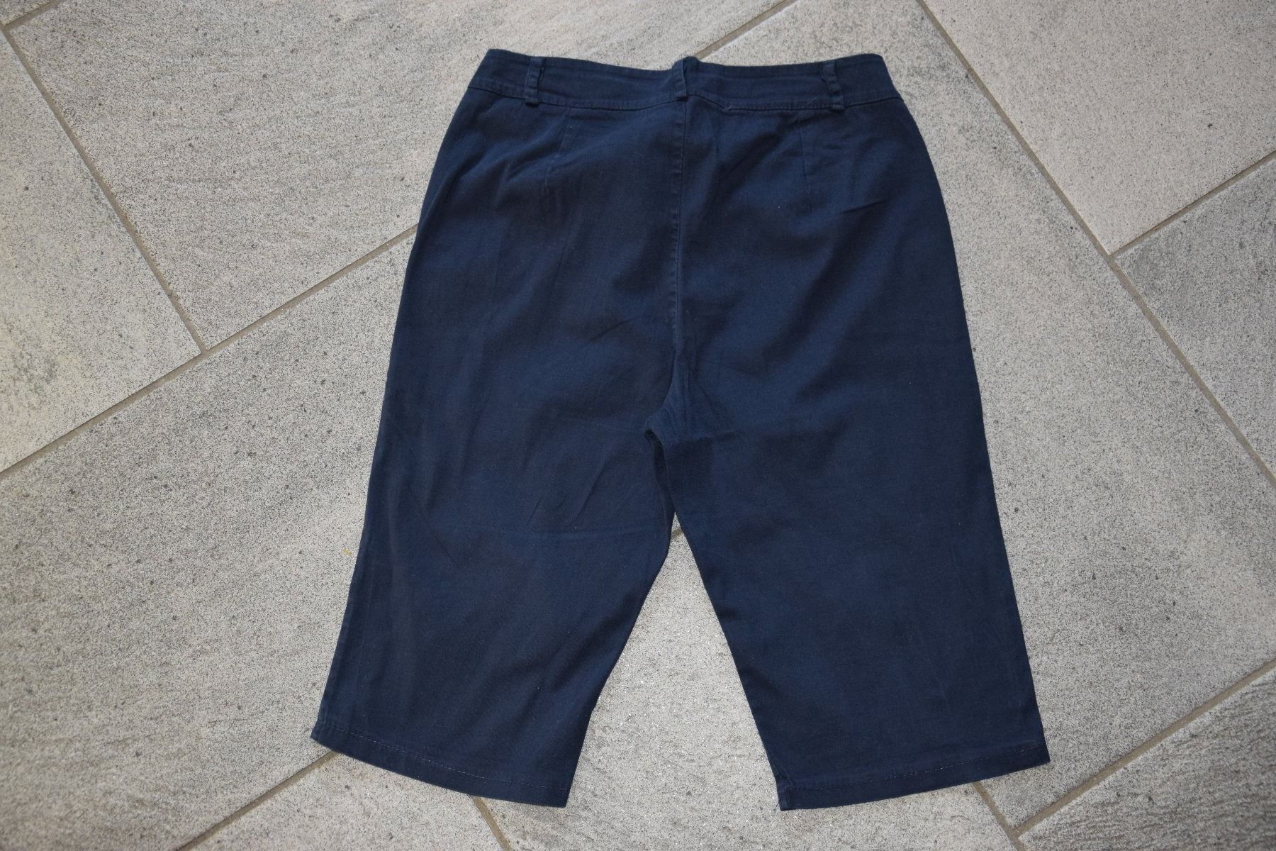 Pantaloni: Damen Shorts gr. S – Usato da Mezzovico venduto da finsteraar 1