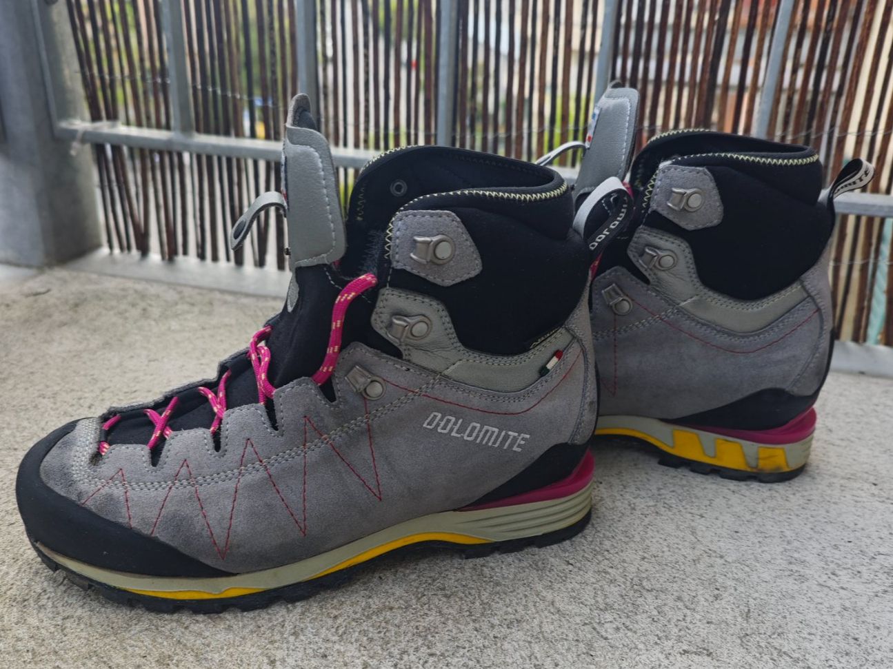 Dolomite Scarpe da donna: Damen Dolomite Wanderschuh Torq Tech GTX Grösse 40 – Usato da Bern venduto da naedlee 1