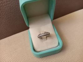 Sehr schöner Damen Alliance-Ring mit Brillanten