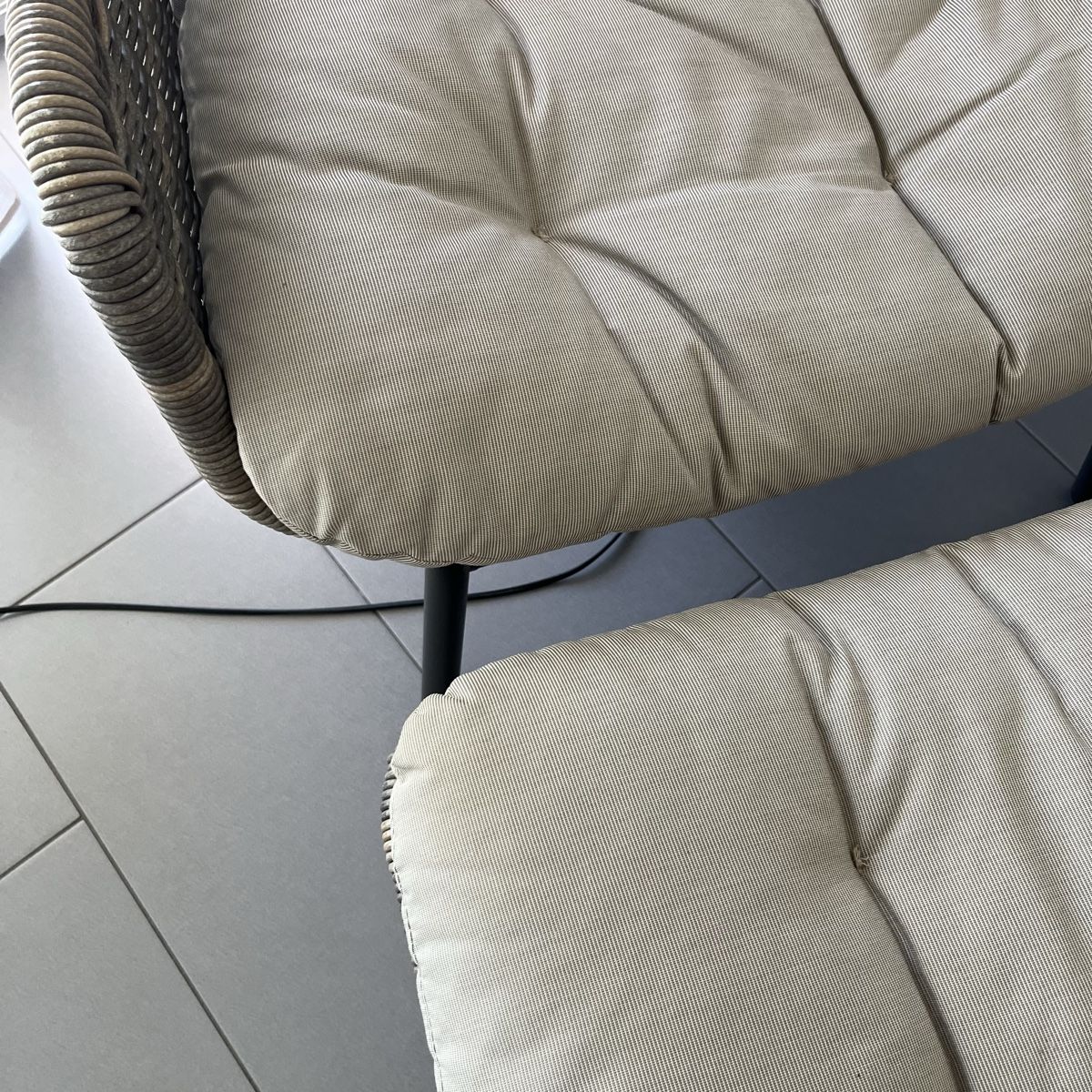 Poltrone: Loungesessel mit Hocker Rattan Stil – Usato da Sion venduto da mol_9tmp 2