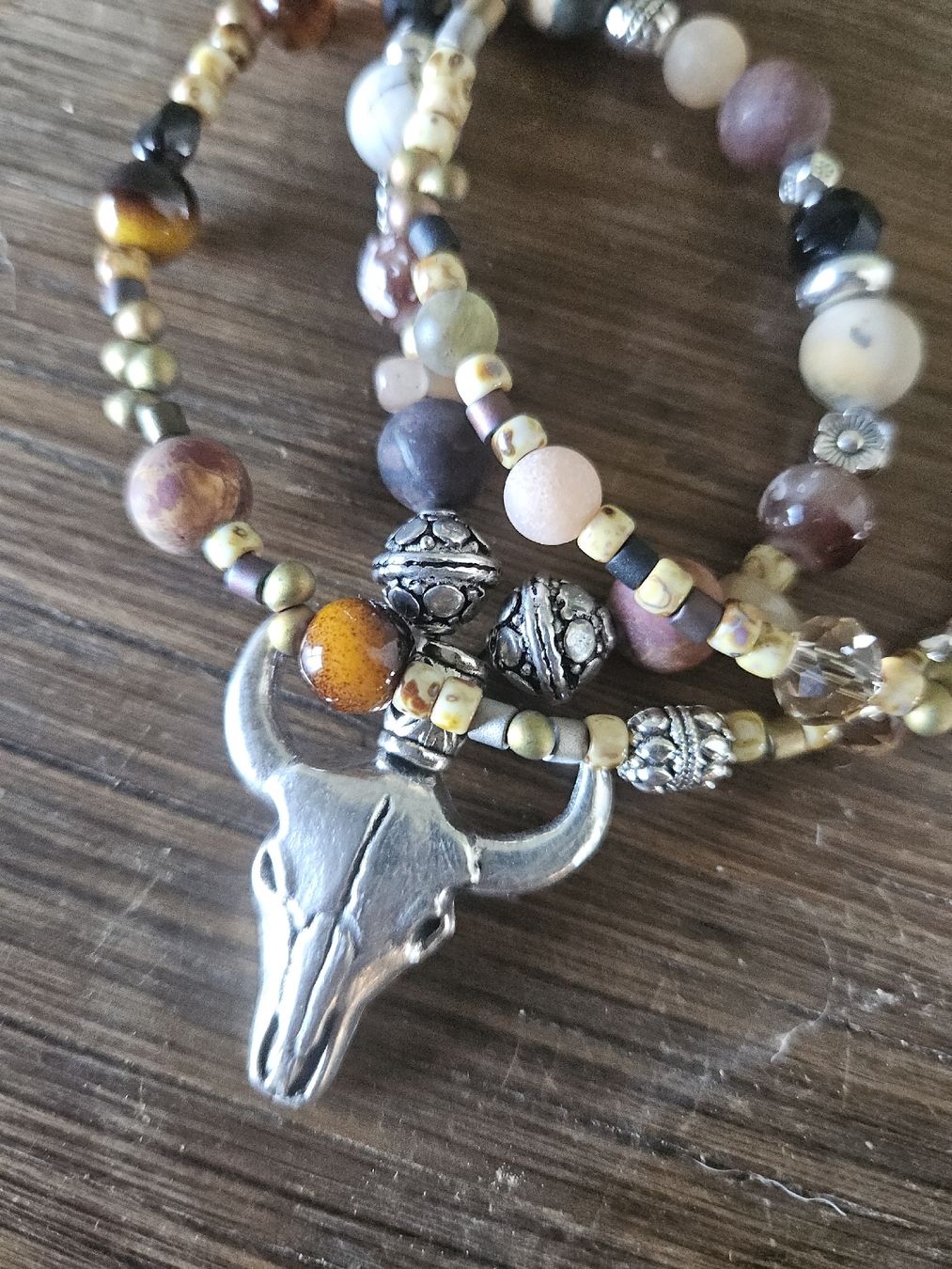 Catenine: collier tête de buffle perles brunes – Nuovo e nell'imballaggio originale da Thônex venduto da lacomtessedesfees 5