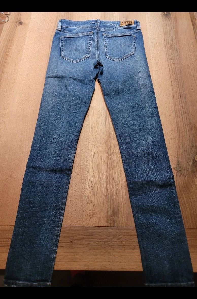 Diesel Jeans: Diesel Jeans 25/32 – Usato da Zürich venduto da dil_mdn7 2