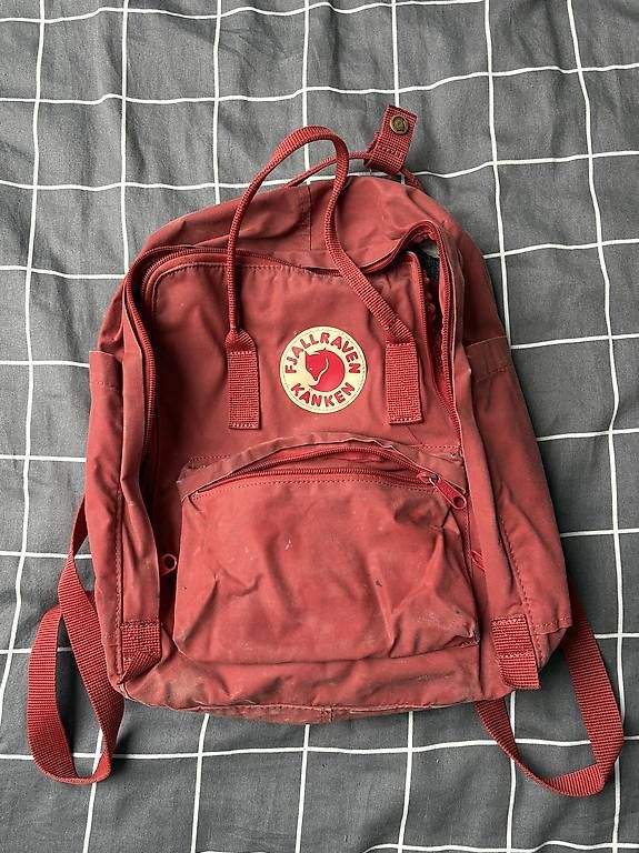 Fjällräven Zaini: Fjallraven Kanken Rucksack – Usato da Schüpfen venduto da ani_gj8r