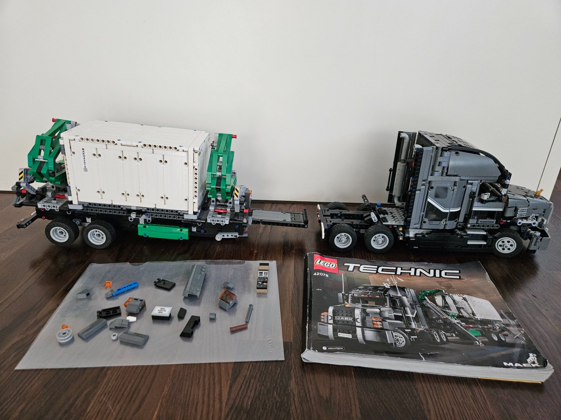 Lego Kit di costruzioni: Lego Technik 42078 – Usato da Rümlang venduto da surfer07
