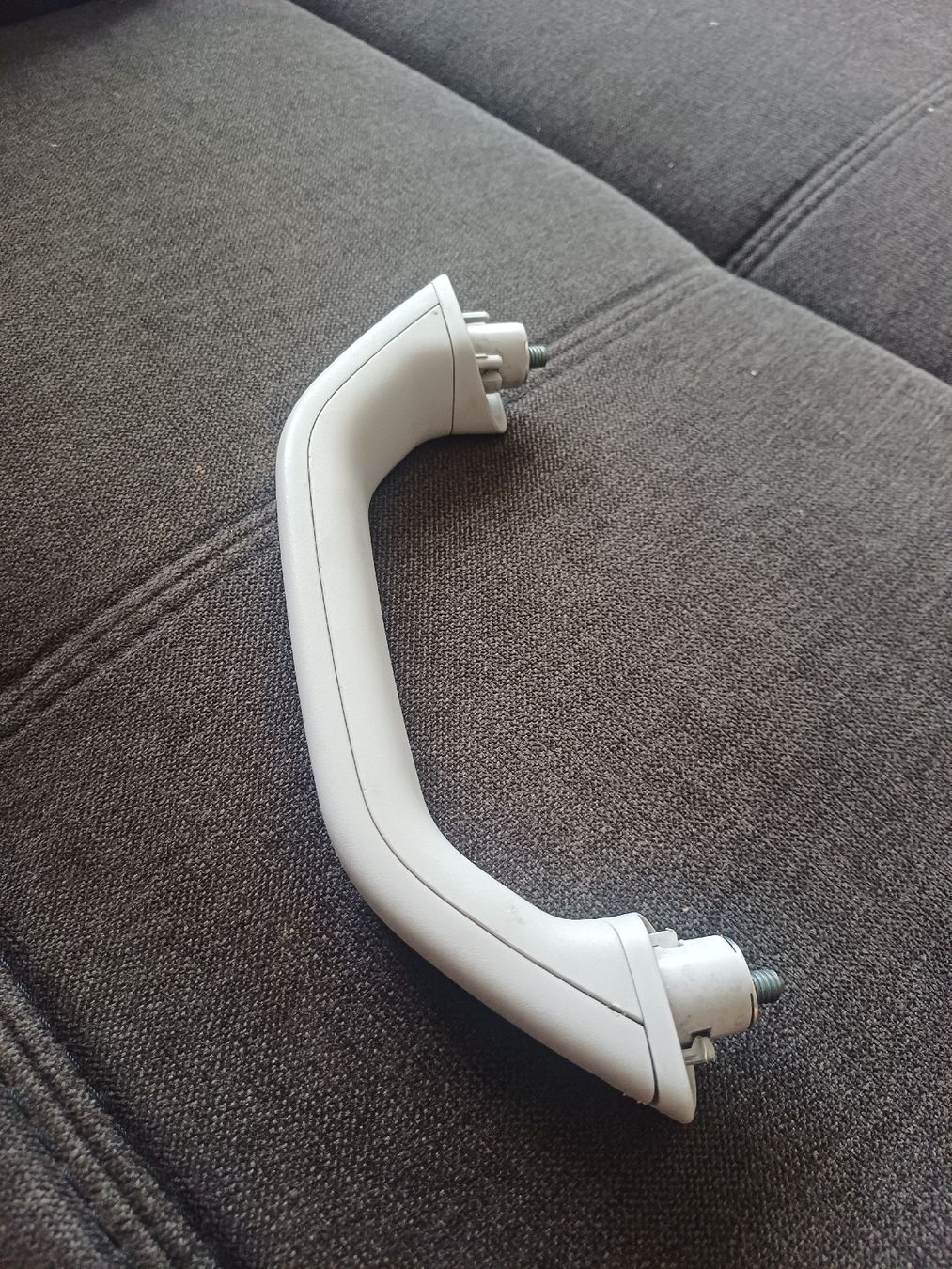 VW Alle Autoersatzteile: Gebrauchte Griff VW Multivan T5 2003-2009  – Gebraucht aus Domat-Ems von Waterbikes 1