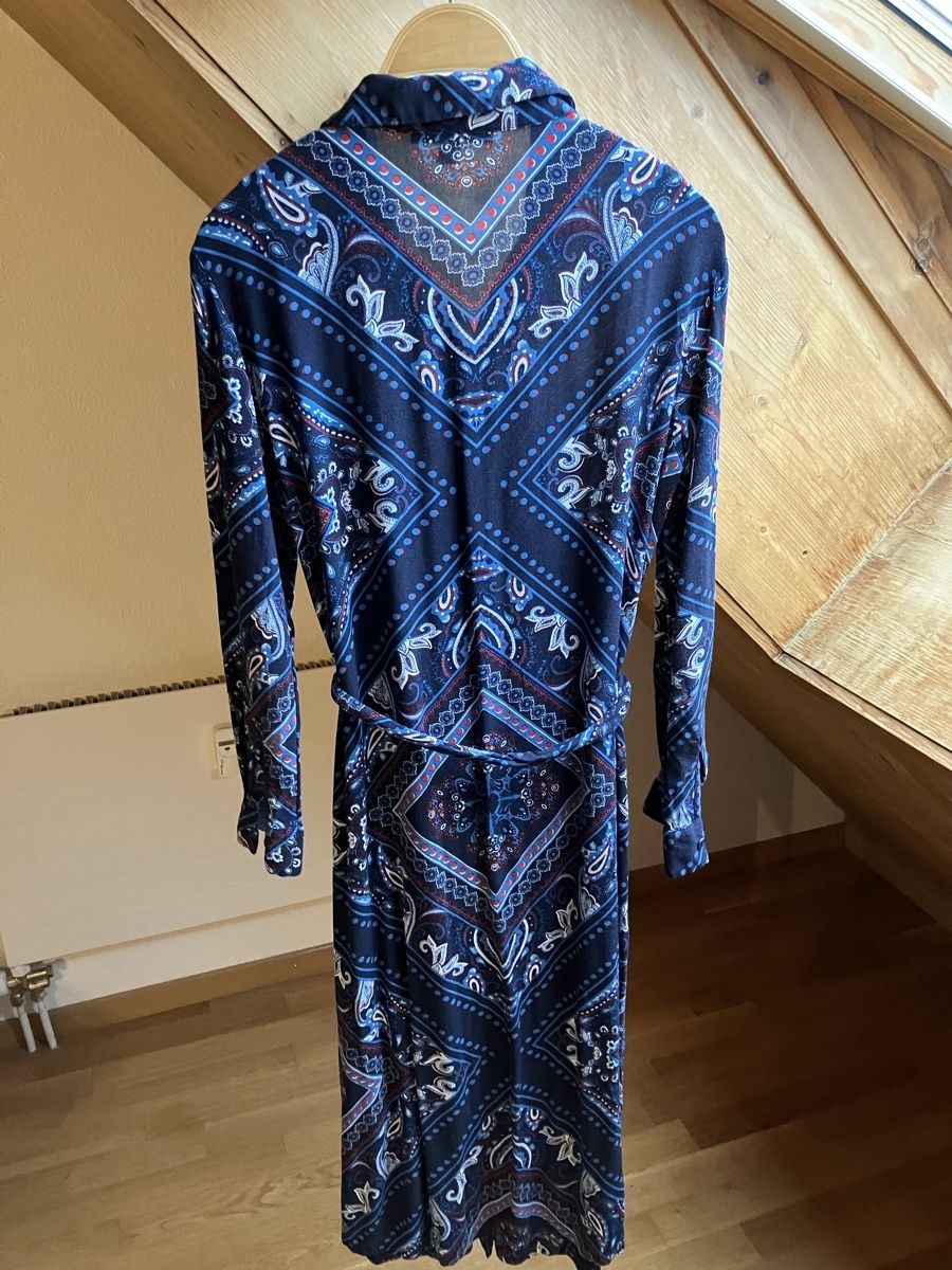 Esprit Vestiti: blau gemustertes Herbstkleid Gr. 32 – Usato da St. Gallen venduto da andreav. 1