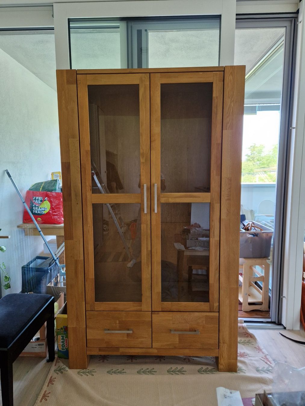 Vitrinen: Vitrinenschrank aus Massivholz – Gebraucht aus Basel von velimengo 4