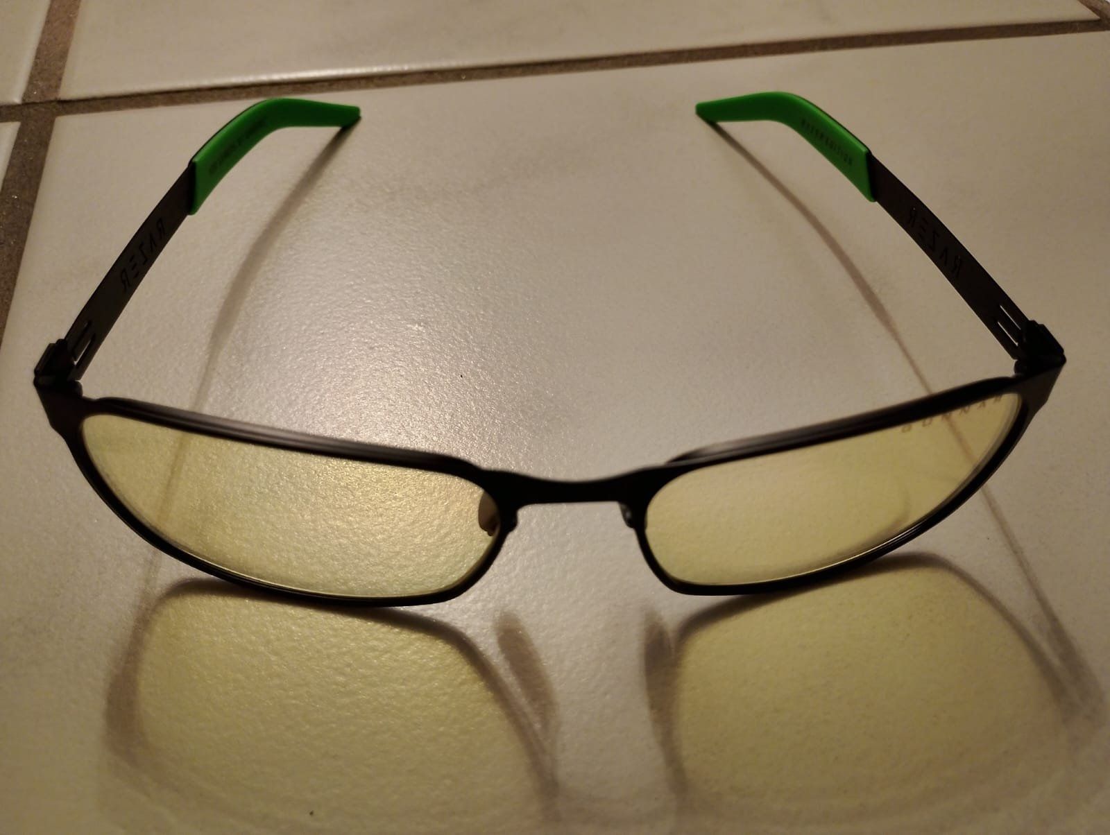 Razer Occhiali & Lenti: Blaulichtbrille/Computerbrille von Razer – Usato da Ehrendingen venduto da 2Guagua2 1