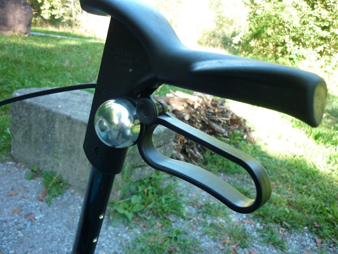 Ausili per la deambulazione: Rollator Topro Troja / Déambulateur Topro Troja – Usato da Illnau venduto da Com10 2