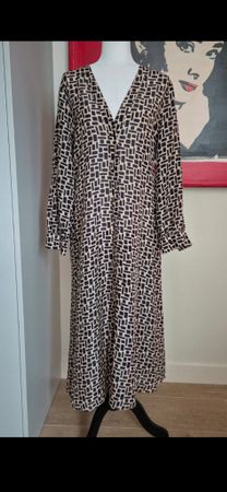 Robe 100% soie Momoni taille 46 Italien, vintage