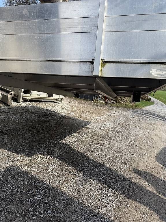 Veicoli commerciali: Alubrücke lieferwagen – Usato da Horgen venduto da 11sh 2