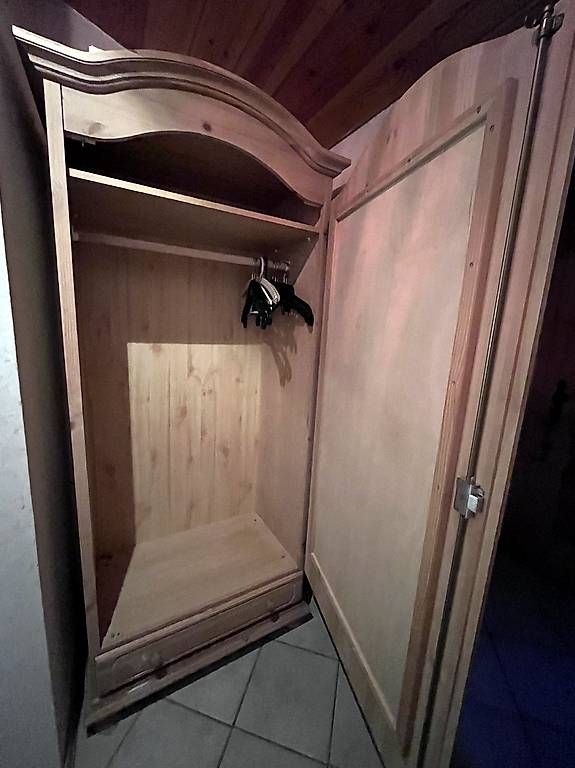 Armadietti a specchio: Holzschrank mit Spiegel – Usato da Genève venduto da maf_snd7 2