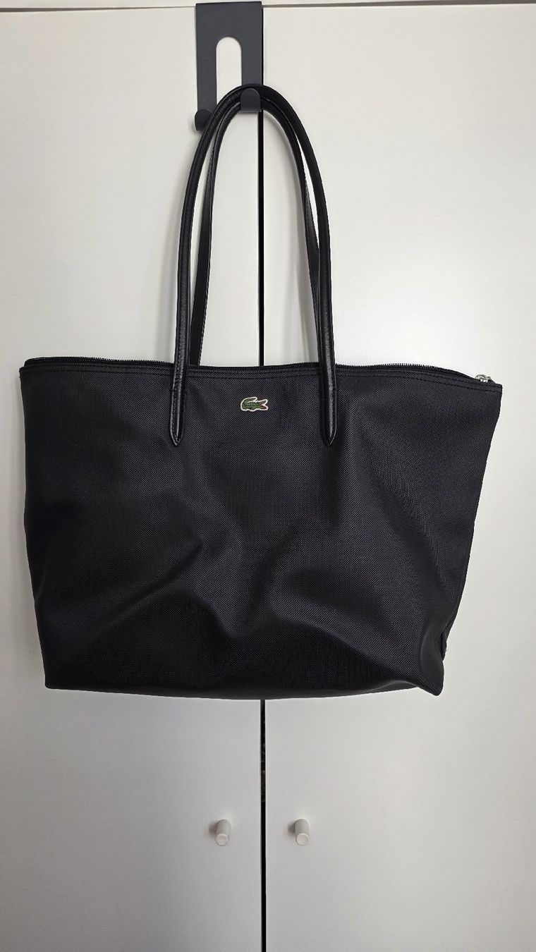 Lacoste Borse da donna: Borsa Lacoste nera – Usato da Basel venduto da Cinzia_B