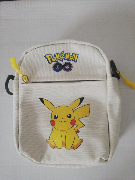 Pokémon : Sac Besace en Cuir PU Pikachu - France