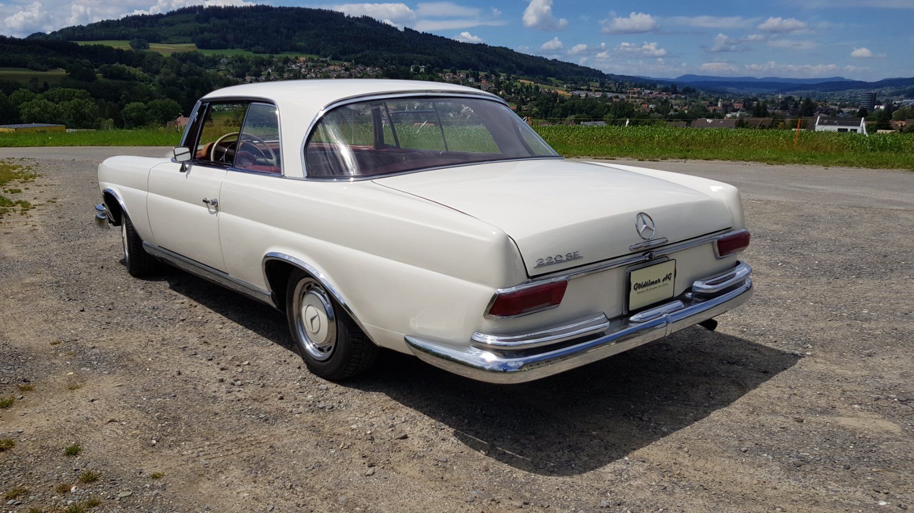 Mercedes-Benz Automobili: Mercedes 220 SE (W111) – Usato da Reinach AG venduto da Goldtimer 3