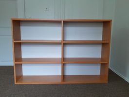 Büchergestell vom Schreiner