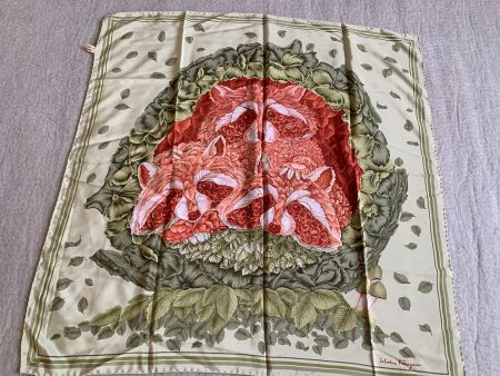 Salvatore Ferragamo Seidentuch, Vintage 85 x 85 cm