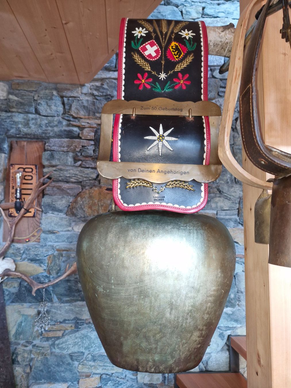 Glocken & Treicheln: Glocke Treichel XXXL – Gebraucht aus Guarda von rue_bpd7 2