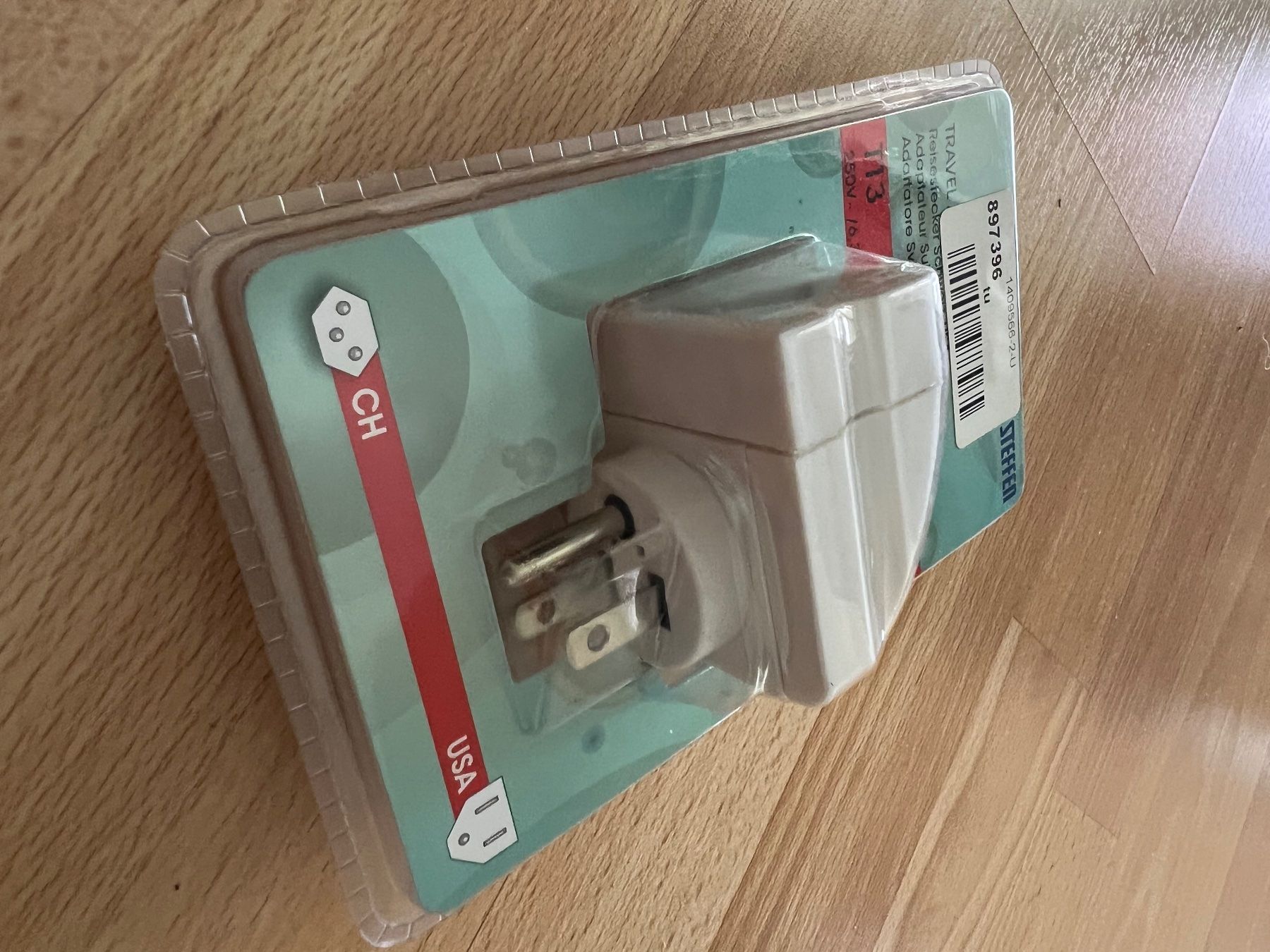 Unità & Adattatore: Reisestecker Adapter Schweiz-USA – Nuovo e nell'imballaggio originale da Uetendorf venduto da Stoun 3