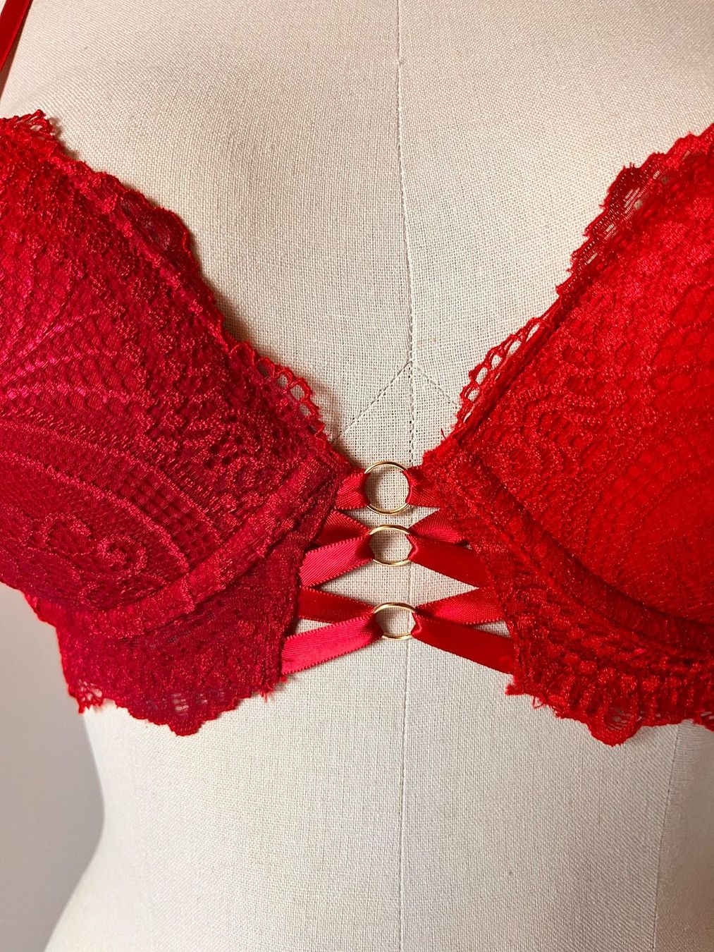 Lascana Altra biancheria intima: LASCANA, Push-Up-BH, Grösse 80A, Farbe Rot – Nuovo e nell'imballaggio originale da Rudolfstetten venduto da gst_g7xl 1
