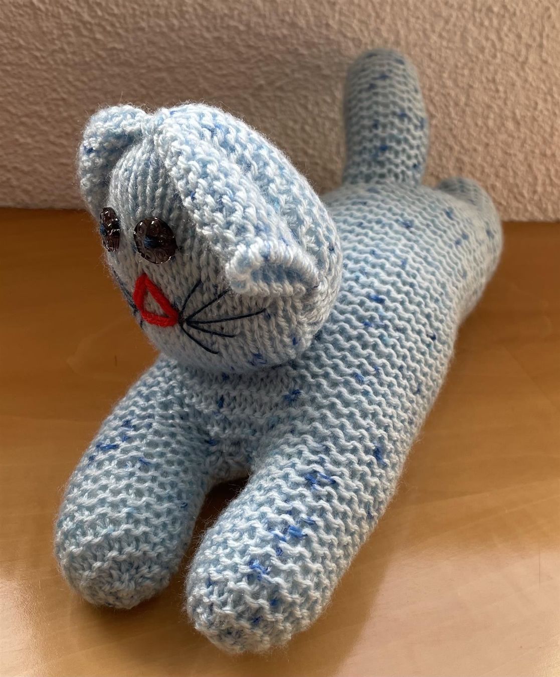 Giocattoli: handgestrickte Katze mit Babys im Bauch – Nuovo e nell'imballaggio originale da Diepoldsau venduto da preisparadies-ch 3