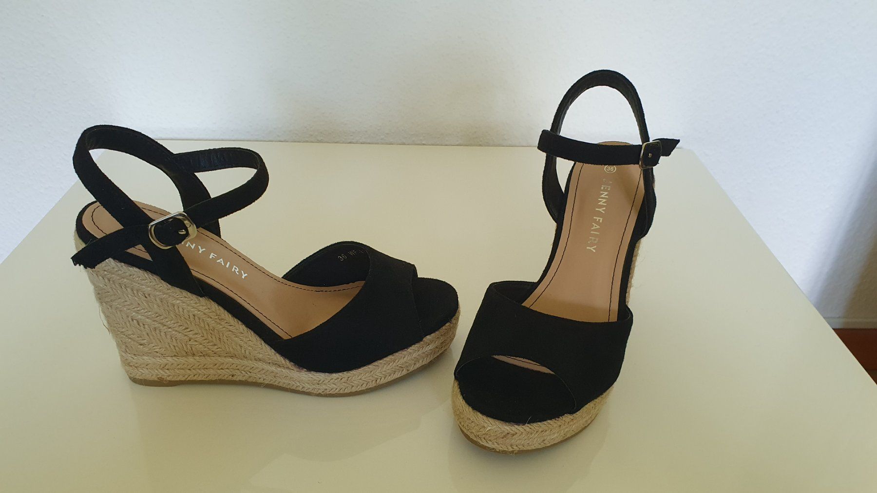 Scarpe da donna: Damenschuhe Espadrilles mit Keilabsatz, Gr. 36 – Nuovo (secondo la descrizione) da Zürich venduto da econo221