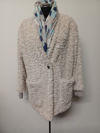 Warme, kuschelige Jacke + Schal Gr.36/38
