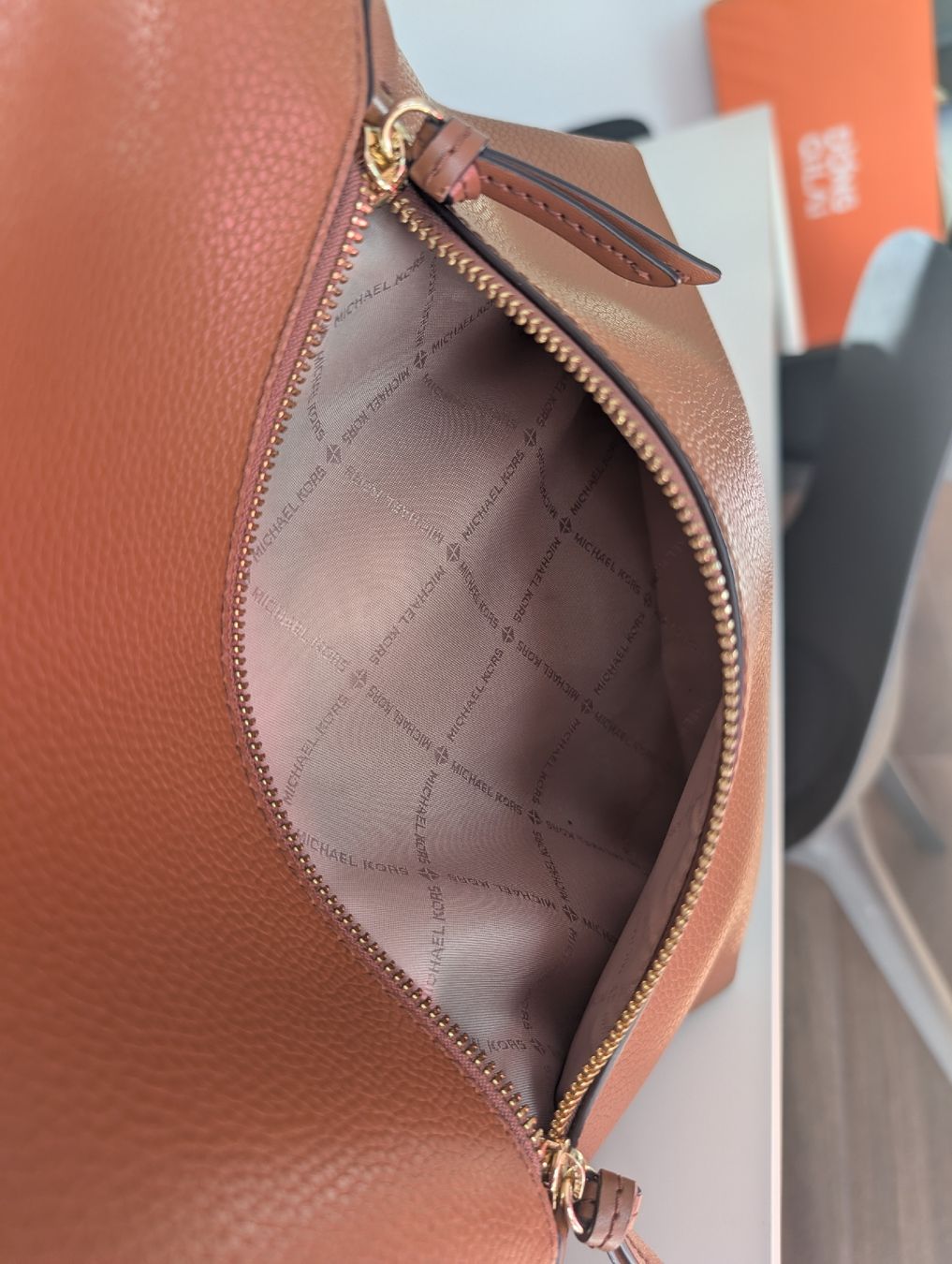 Michael Kors Rucksäcke: Michael Kors Rhea Rucksack, Leder, Cognac – Gebraucht aus Wettswil von tke_xt9q 5