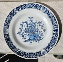 Ancienne assiette VIEUX ROUEN 24 cm poids= 450 grammes