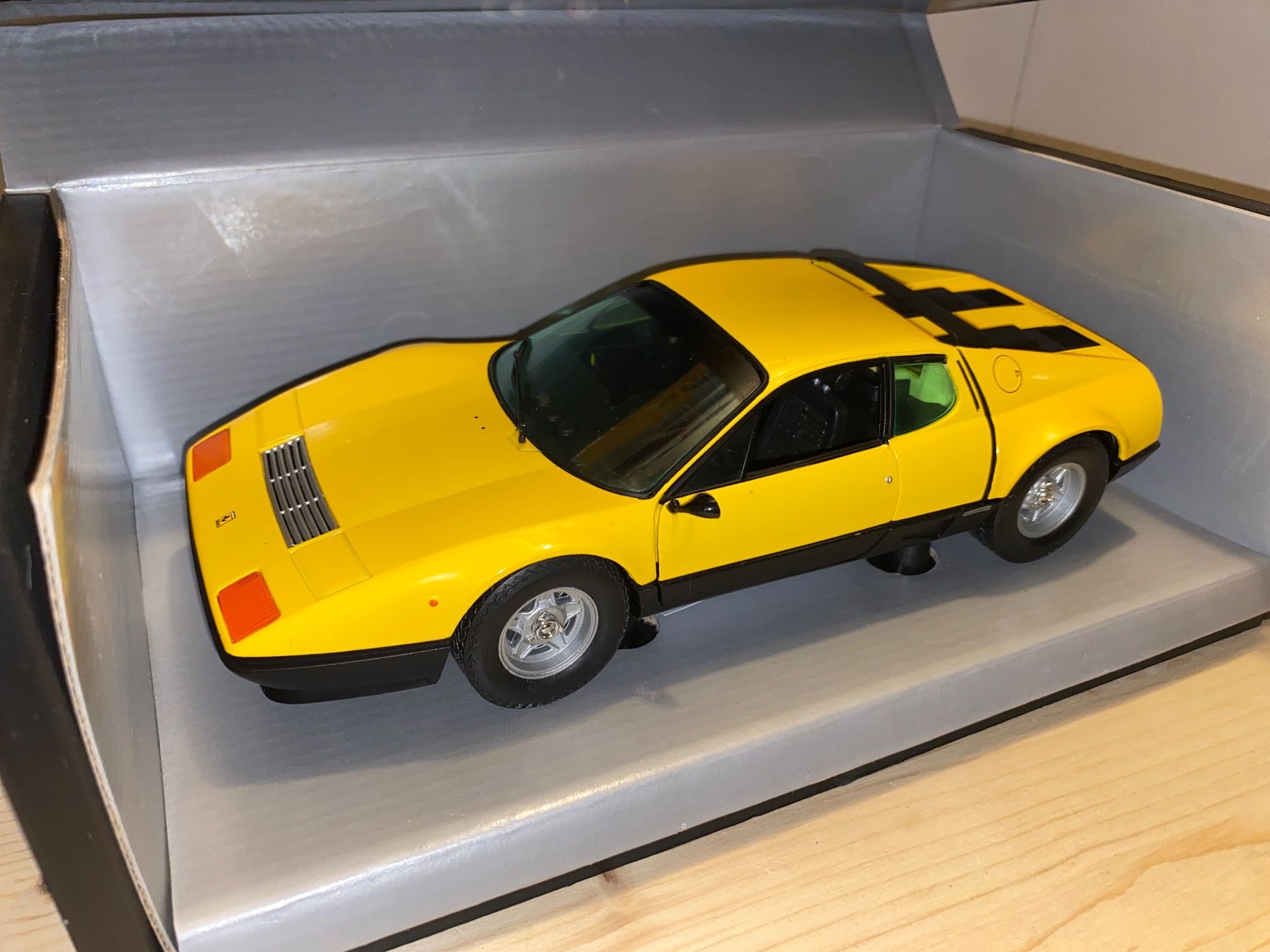 Ferrari Modellautos: Ferrari 512 BB 1/18 – Neu (gemäss Beschreibung) aus Wohlen AG von PrivatSammlung 1