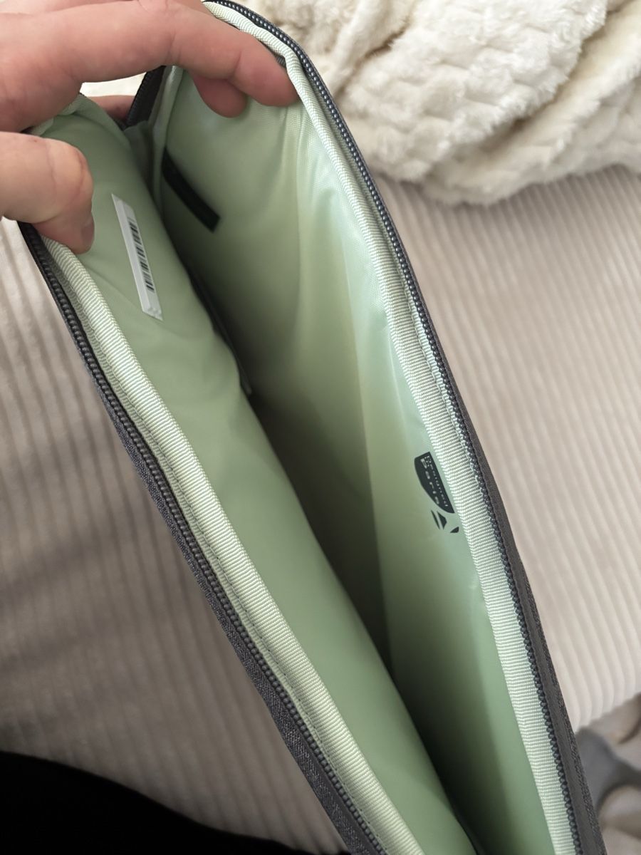 Borse: Laptop Schutztasche – Nuovo (secondo la descrizione) da Niederhünigen venduto da nok_k97m 1