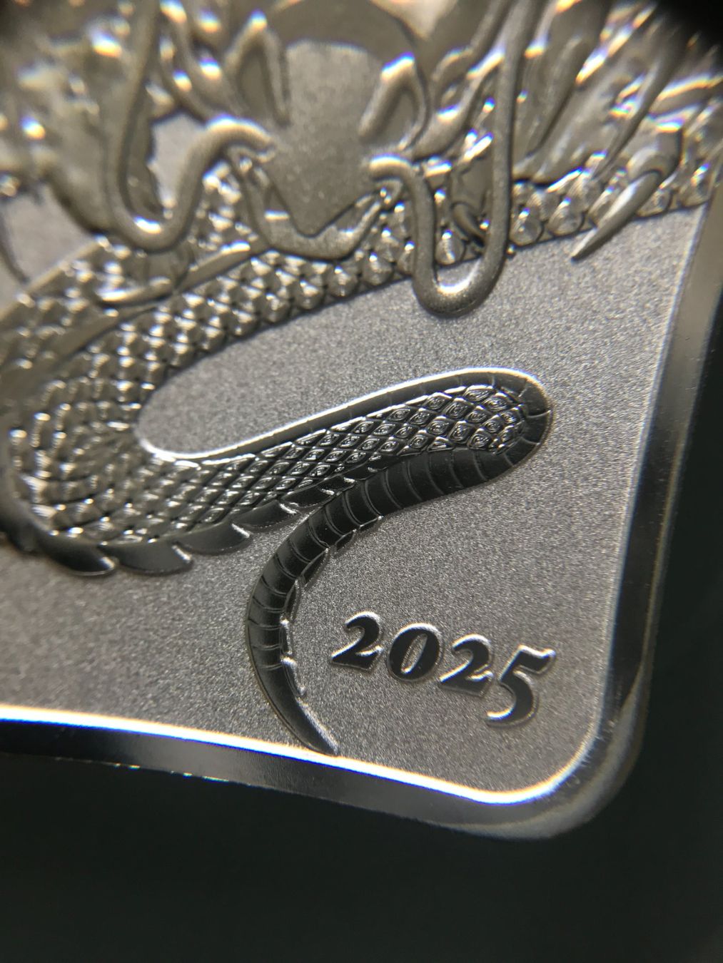 Metalli preziosi: 1 Unze Silberbarren - Rectangular Dragon 2025, Gekapselt – Nuovo (secondo la descrizione) da Obergösgen venduto da Prokofiev 2