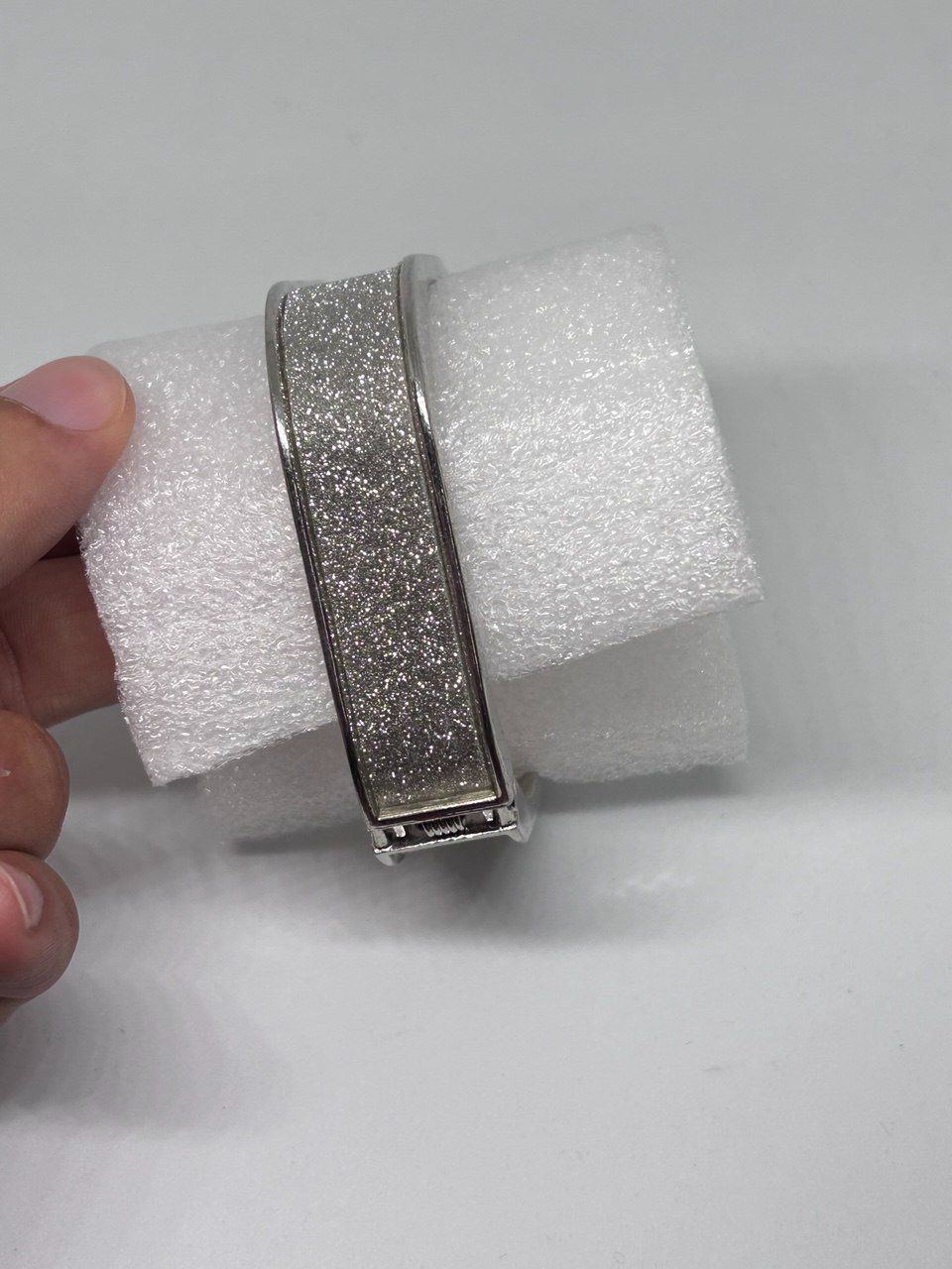 Bracciali & Braccialetti: Bracciale Rigido Argentato a Fascia – Usato da Giubiasco venduto da LorisVale 6